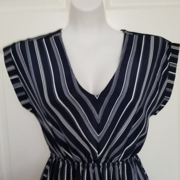Monteau Los Angeles blue & white striped dress Size Medium - Picture 2 of 8